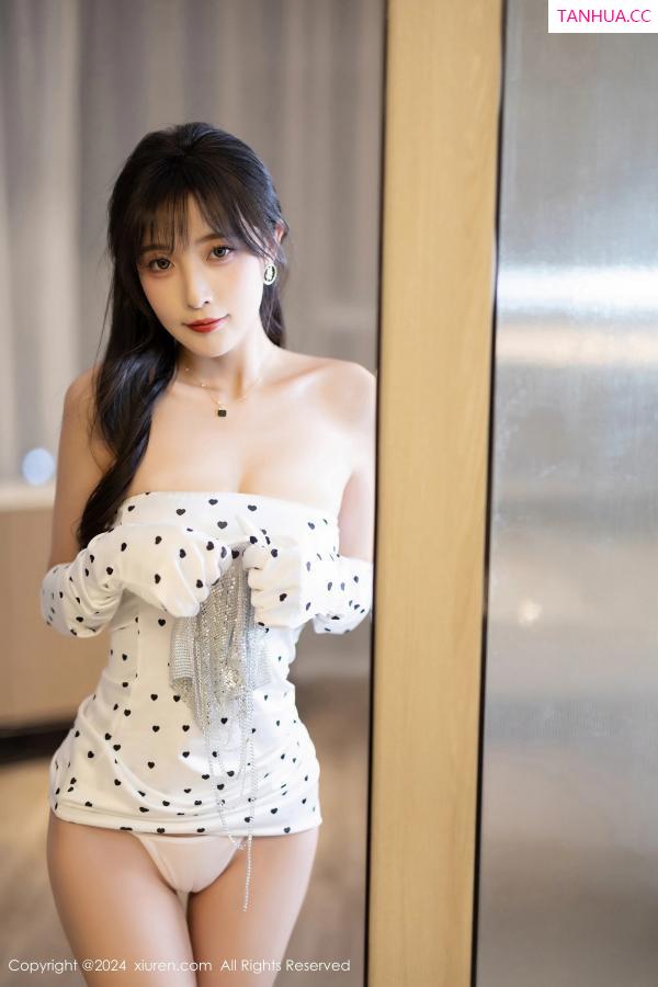 林星阑  [XiuRen]高清写真图 2024.01.31 No.8045 林星阑 美臀性感第33张图片